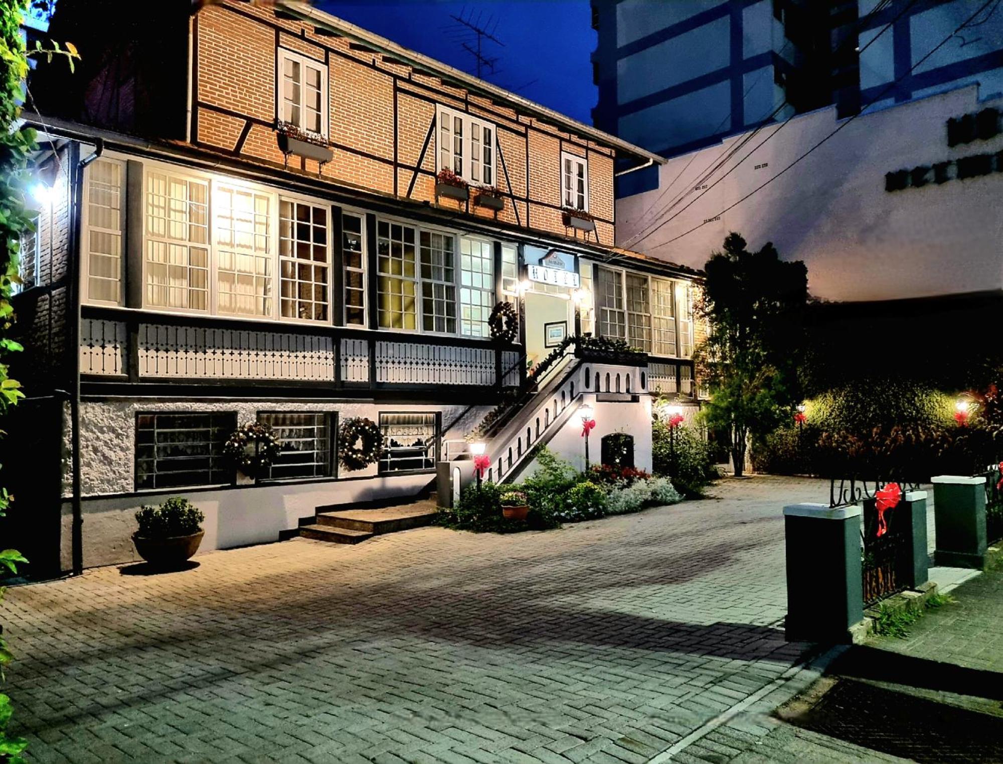 Hotel Hermann บลูเมเนา ภายนอก รูปภาพ
